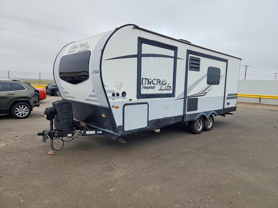 منظر 2020 FOREST RIVER MICROLITE CAMPER، زاوية 1