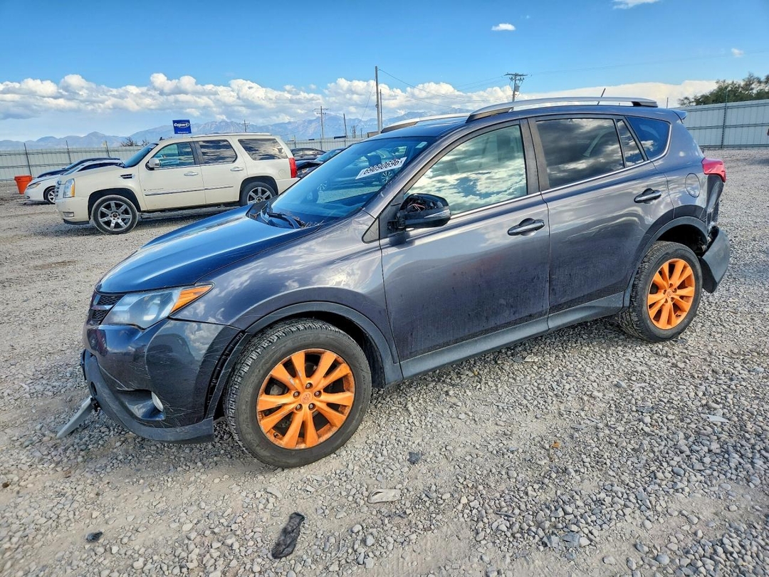 Vue de 2014 TOYOTA RAV4 LIMITED, angle 1