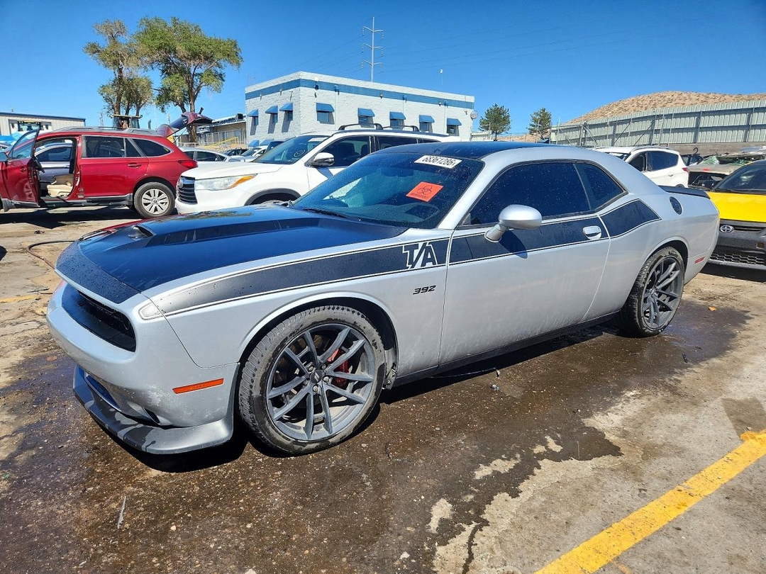 Vue de 2020 DODGE CHALLENGER R/T SCAT PACK, angle 1