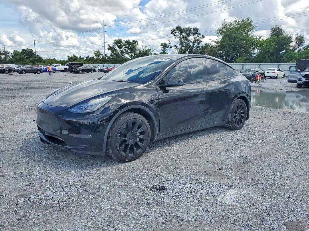 Vista de 2021 TESLA MODEL Y, ángulo 1