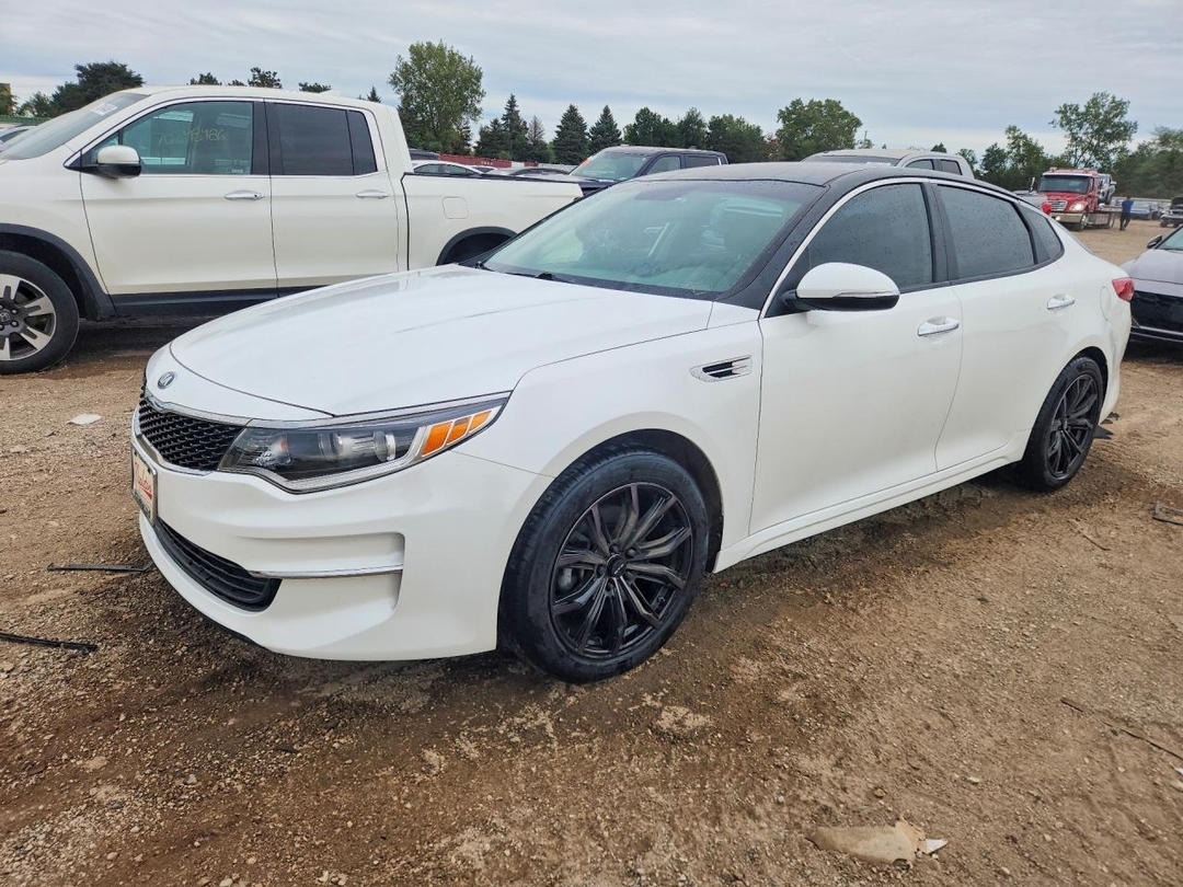 Вид 2018 KIA OPTIMA LX, угол 1