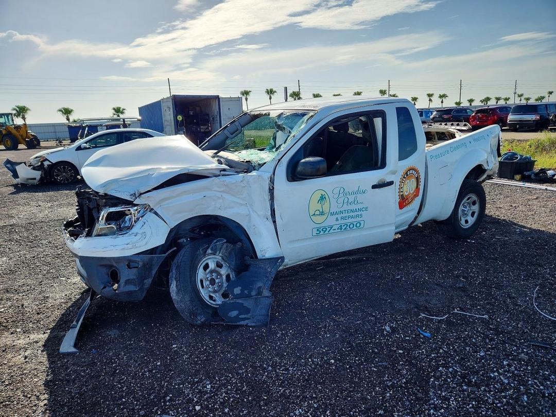 Vista de 2019 NISSAN FRONTIER S, ángulo 1