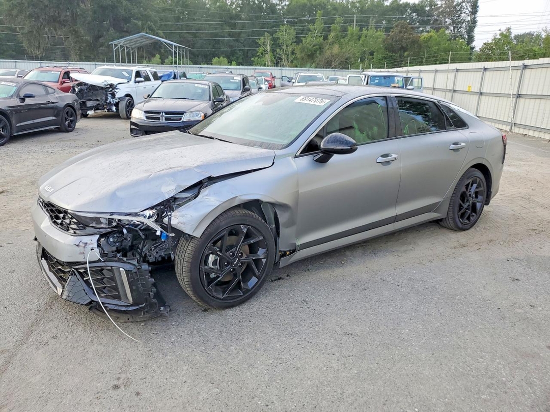 Vista de 2026 KIA K5 GT LINE, ángulo 1
