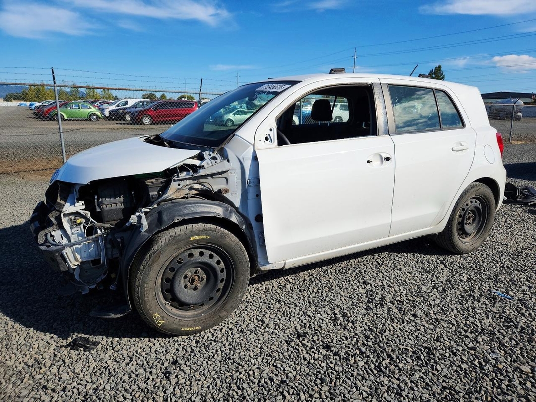 Вид 2008 SCION XD BASE, угол 1