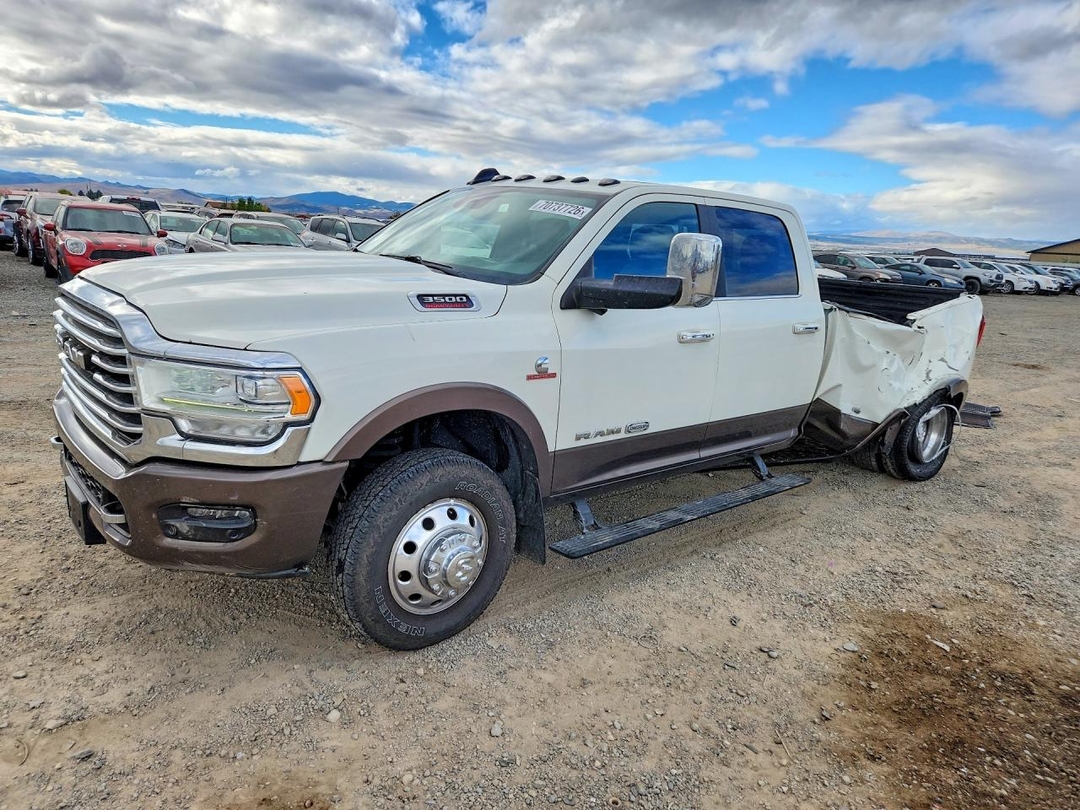 Vue de 2020 RAM 3500 LONGHORN, angle 1
