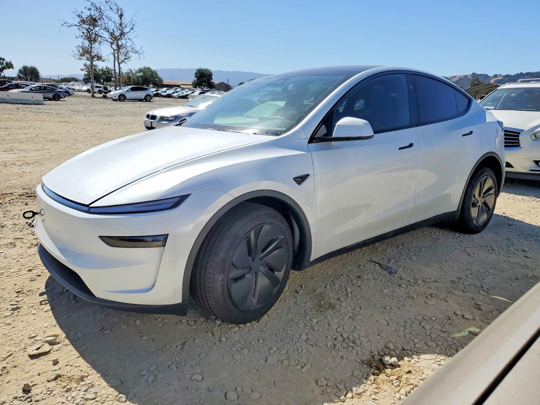 Vue de 2026 TESLA MODEL Y, angle 1