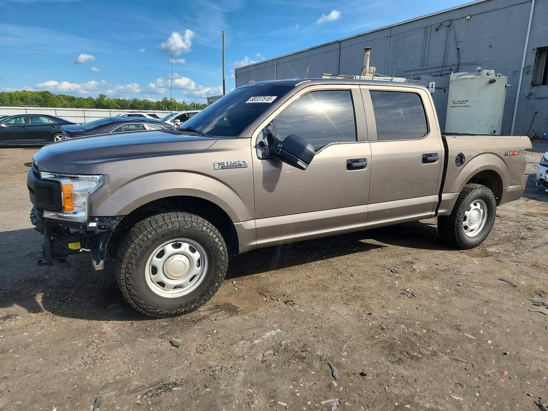 Вид 2020 FORD F150 SUPERCREW, угол 1