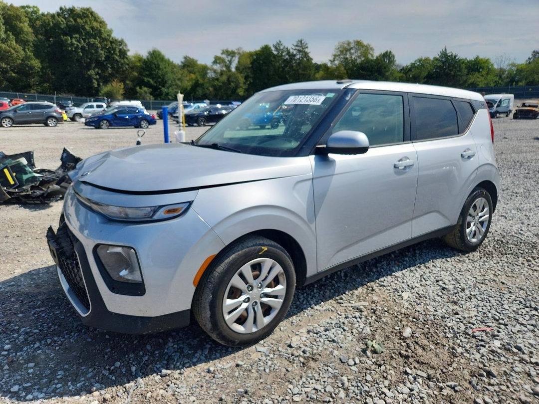 Vue de 2020 KIA SOUL LX, angle 1