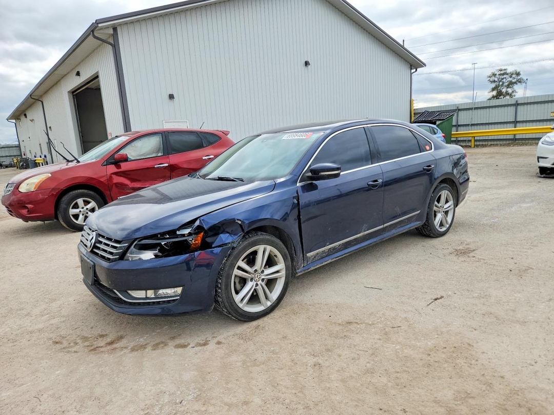 Vista de 2014 VOLKSWAGEN PASSAT SE, ángulo 1