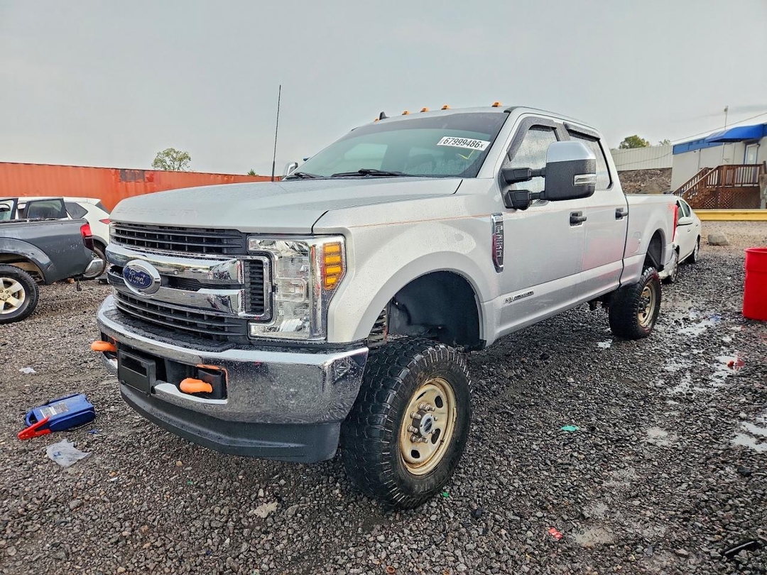 Vue de 2019 FORD F250 SUPER DUTY, angle 1