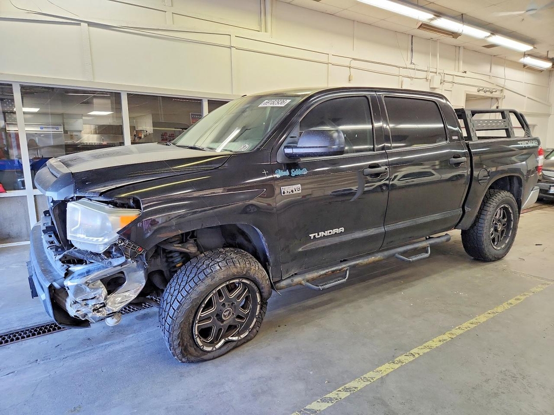 2017 TOYOTA TUNDRA SR5 view, angle 1