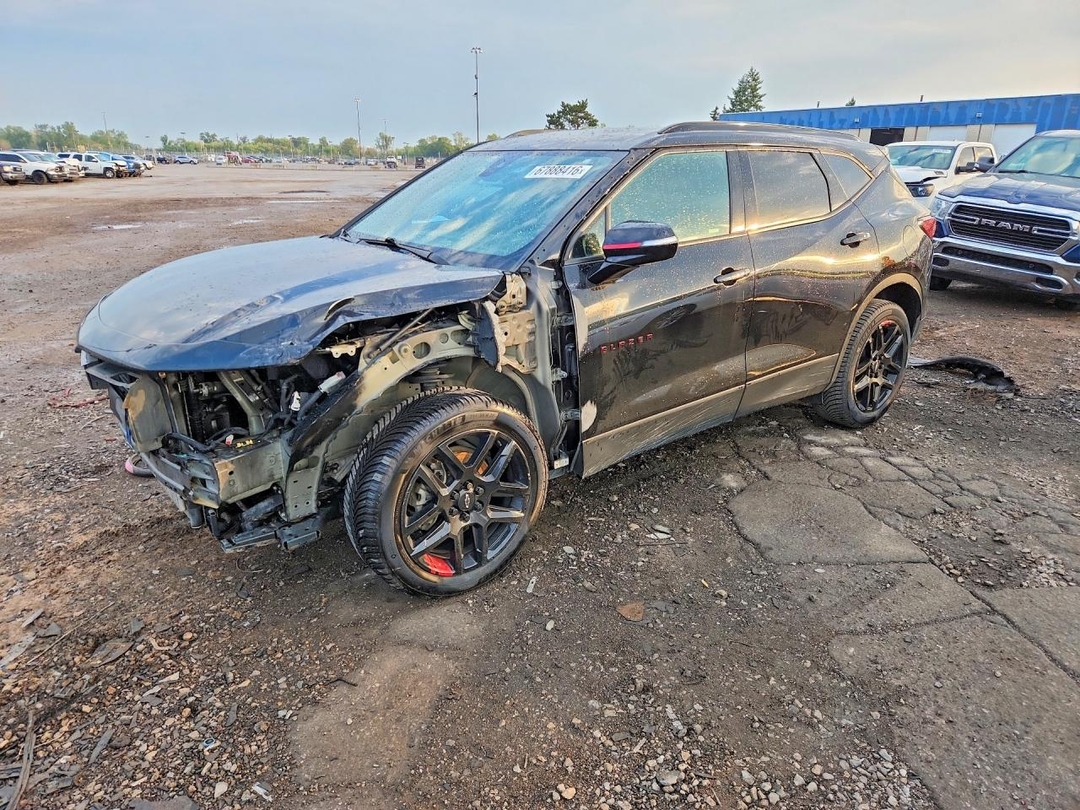 Vista de 2021 CHEVROLET BLAZER 2LT, ángulo 1