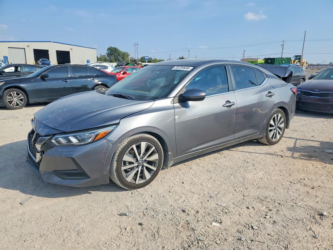 منظر 2021 NISSAN SENTRA SV، زاوية 1