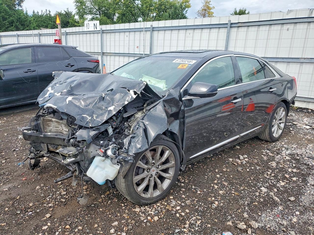 Vue de 2015 CADILLAC XTS LUXURY COLLECTION, angle 1