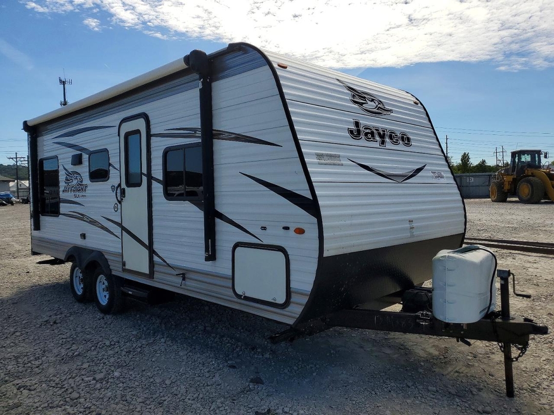منظر 2018 JAYCO JAY FLIGHT SLX CAMPER، زاوية 1