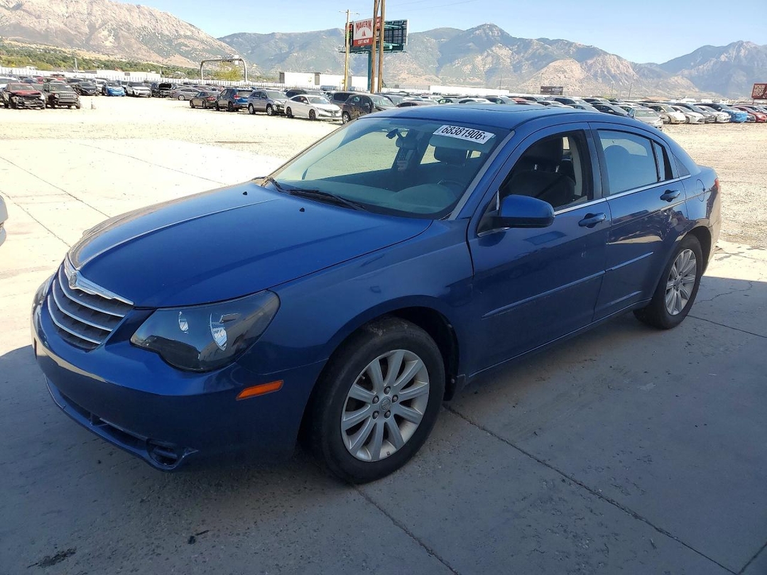 Вид 2010 CHRYSLER SEBRING LIMITED, угол 1