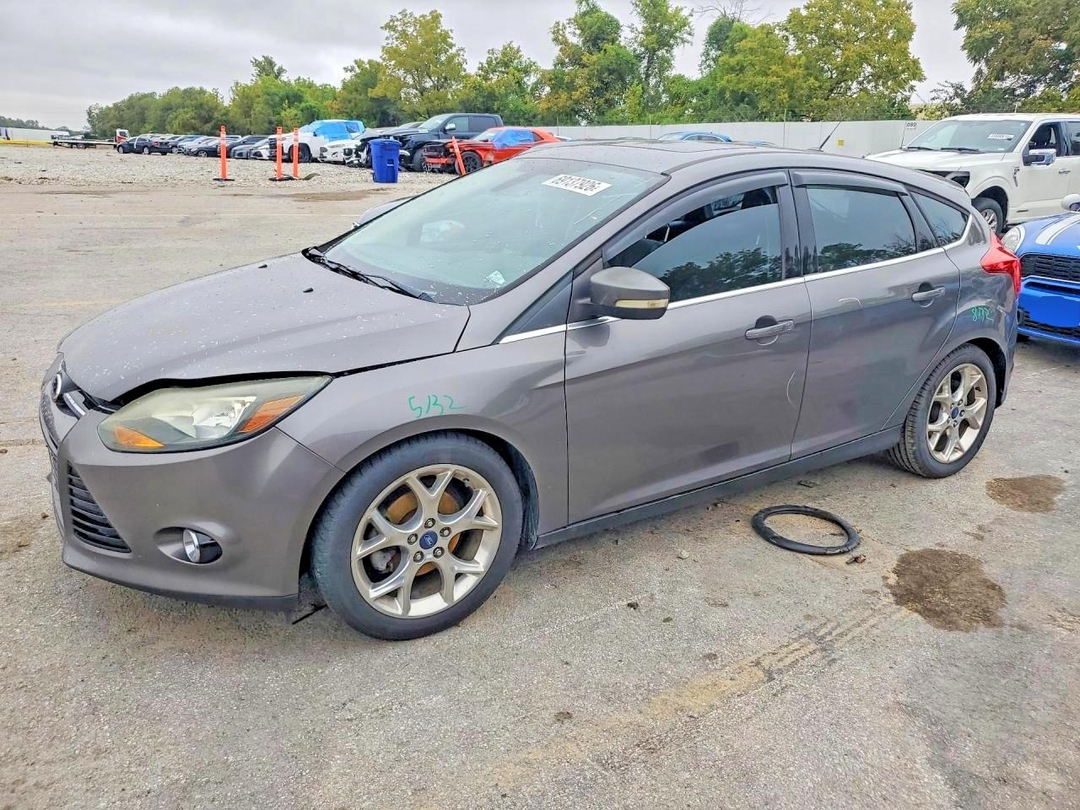 منظر 2012 FORD FOCUS TITANIUM، زاوية 1