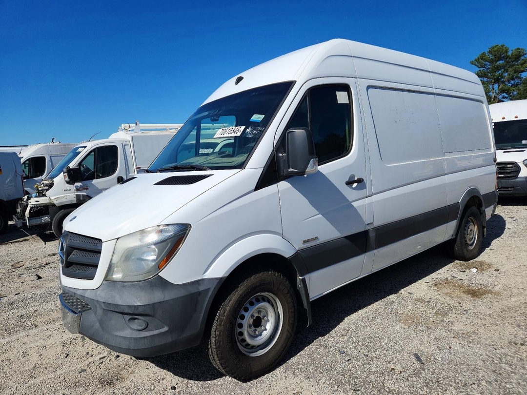 Вид 2014 MERCEDES-BENZ SPRINTER 2500 DELIVERY VAN, угол 1