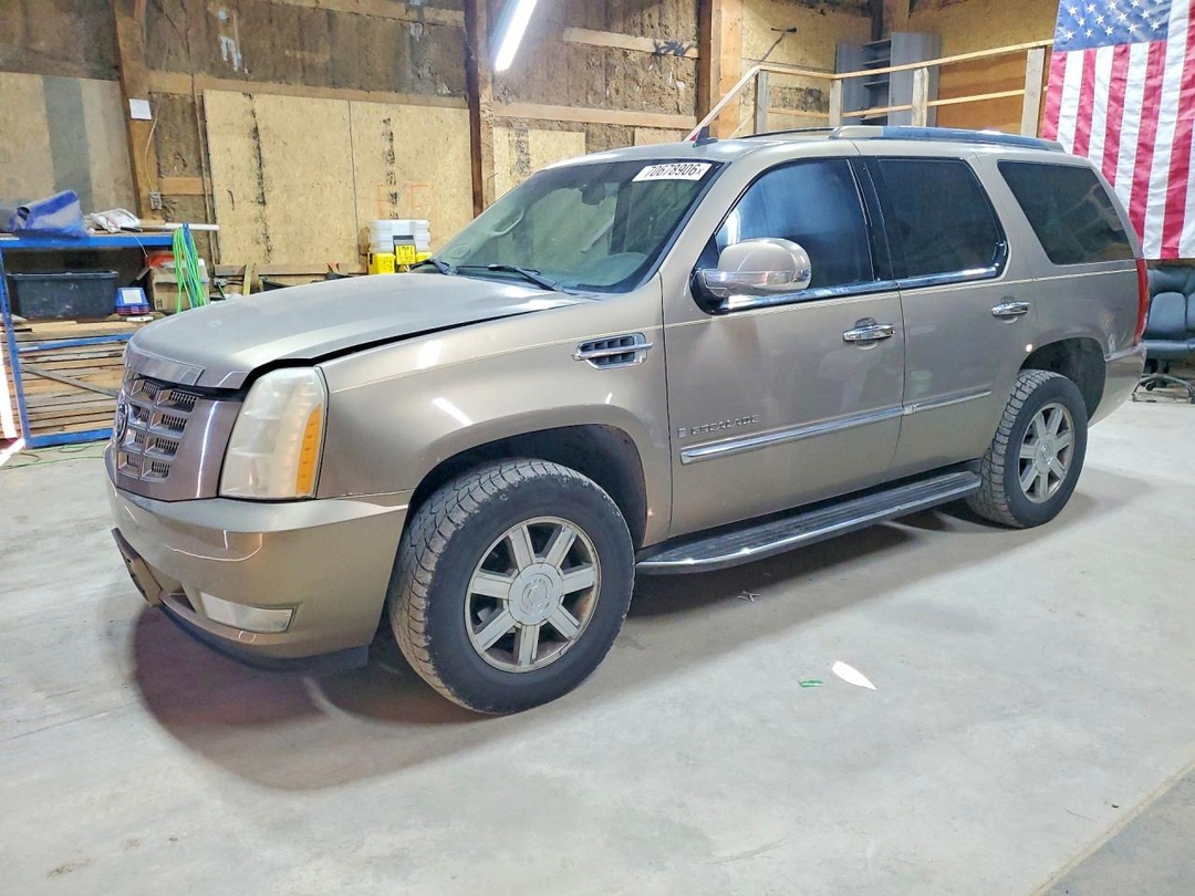 منظر 2007 CADILLAC ESCALADE LUXURY، زاوية 1