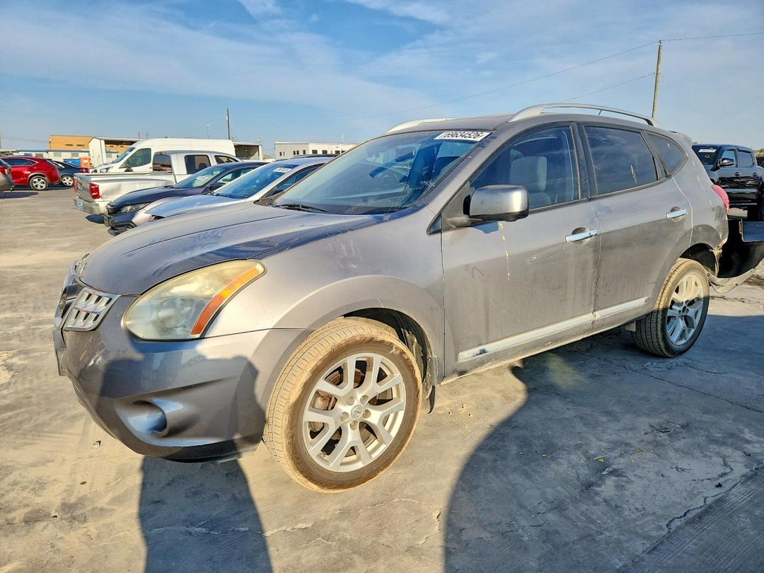 Vista de 2012 NISSAN ROGUE S, ángulo 1