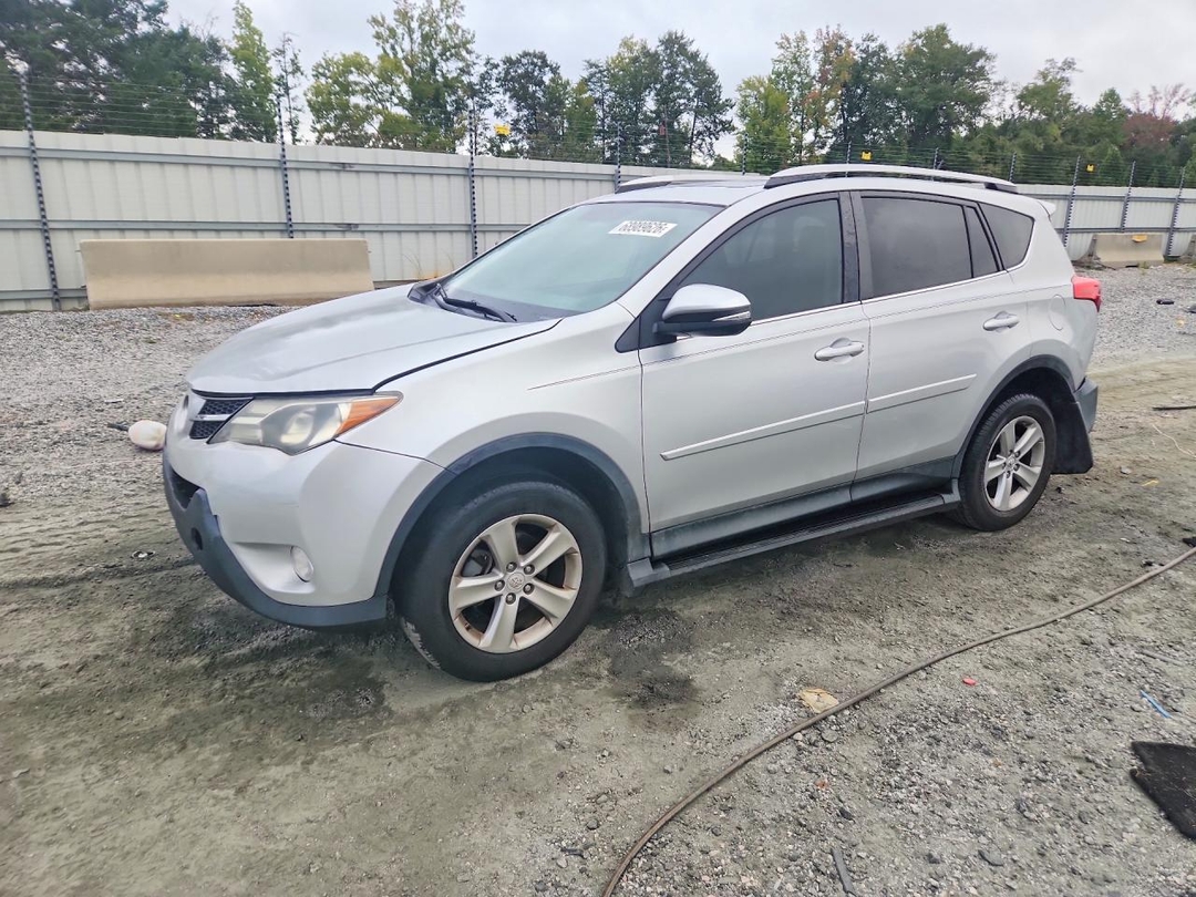 Vista de 2014 TOYOTA RAV4 XLE, ángulo 1