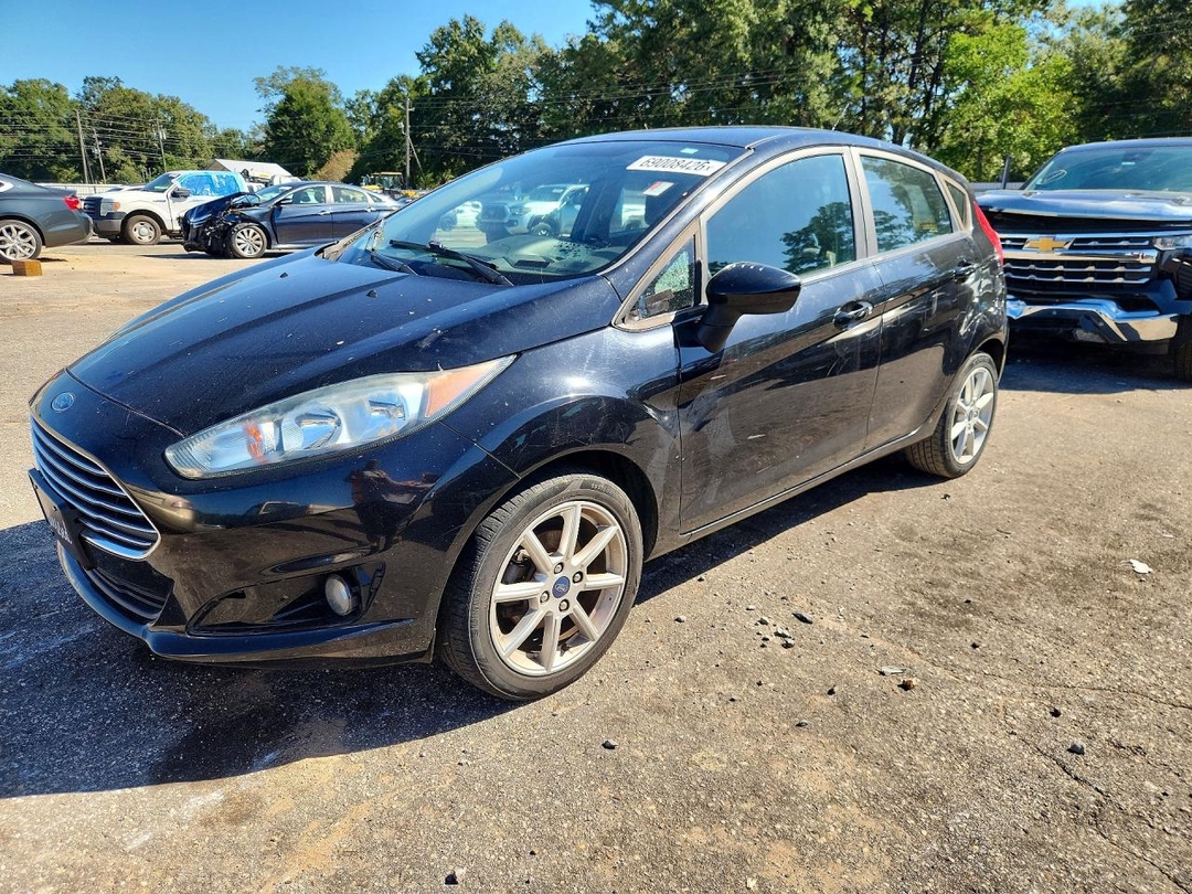 Vue de 2019 FORD FIESTA SE, angle 1