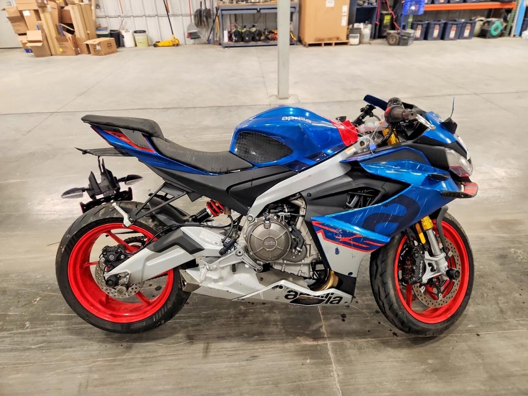 Vue de 2026 APRILIA RS 660, angle 1