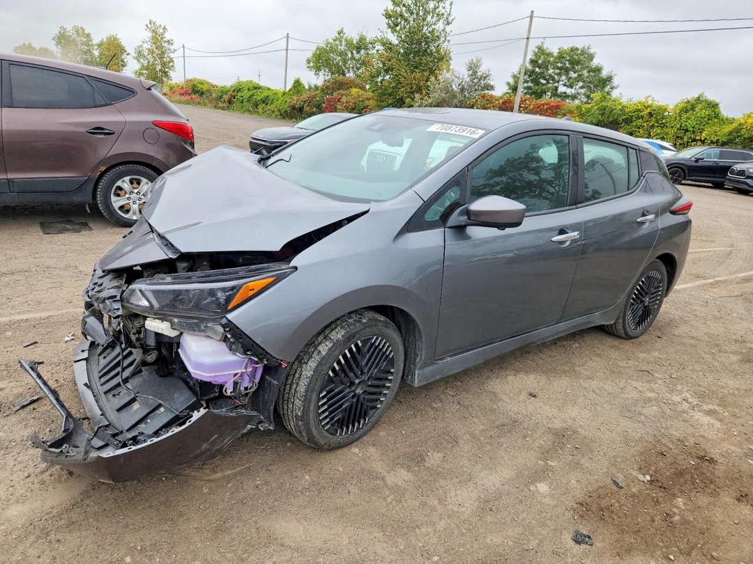 Вид 2024 NISSAN LEAF SV PLUS, угол 1