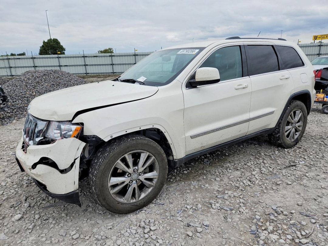 Vue de 2012 JEEP GRAND CHEROKEE LAREDO, angle 1