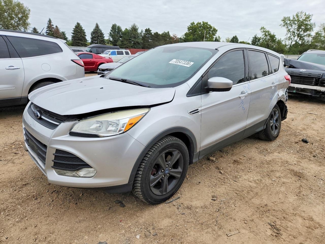منظر 2013 FORD ESCAPE SE، زاوية 1