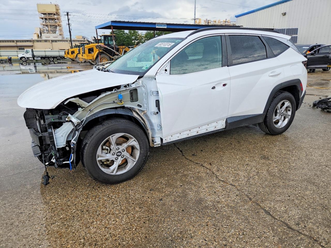 Vue de 2024 HYUNDAI TUCSON SEL, angle 1