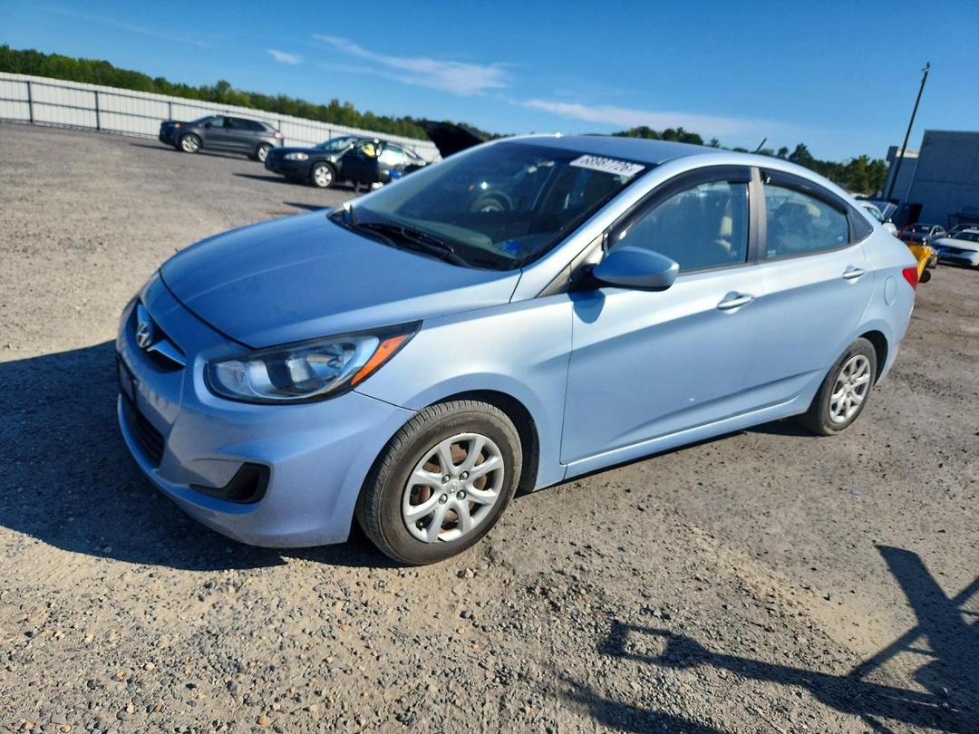Vista de 2013 HYUNDAI ACCENT GLS, ángulo 1