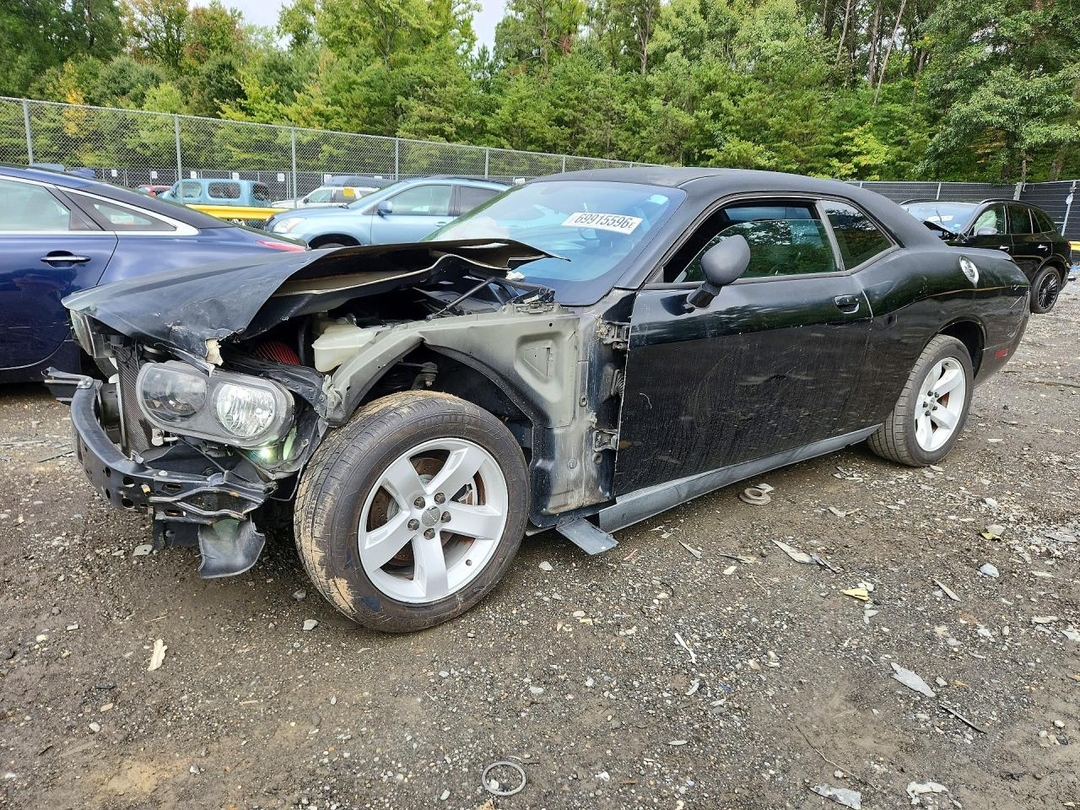 منظر 2014 DODGE CHALLENGER SXT، زاوية 1