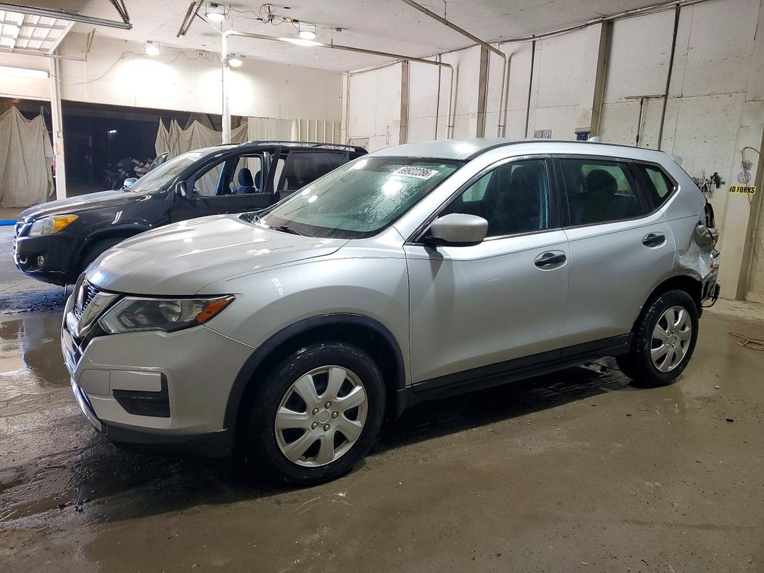 Вид 2018 NISSAN ROGUE S, угол 1