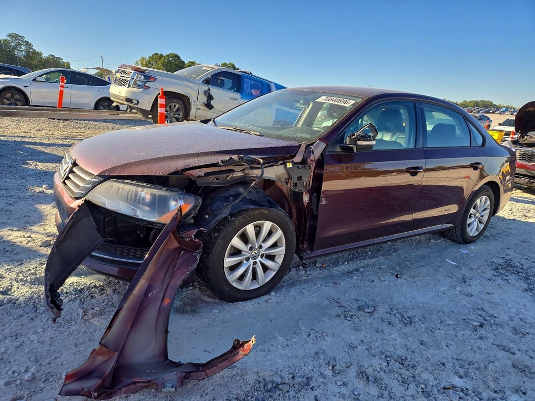 Vue de 2014 VOLKSWAGEN PASSAT, angle 1
