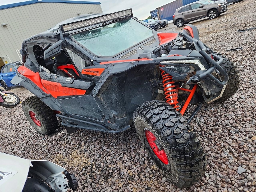 منظر 2021 CAN-AM MAVERICK X3 UTILITY VEHICLE، زاوية 1