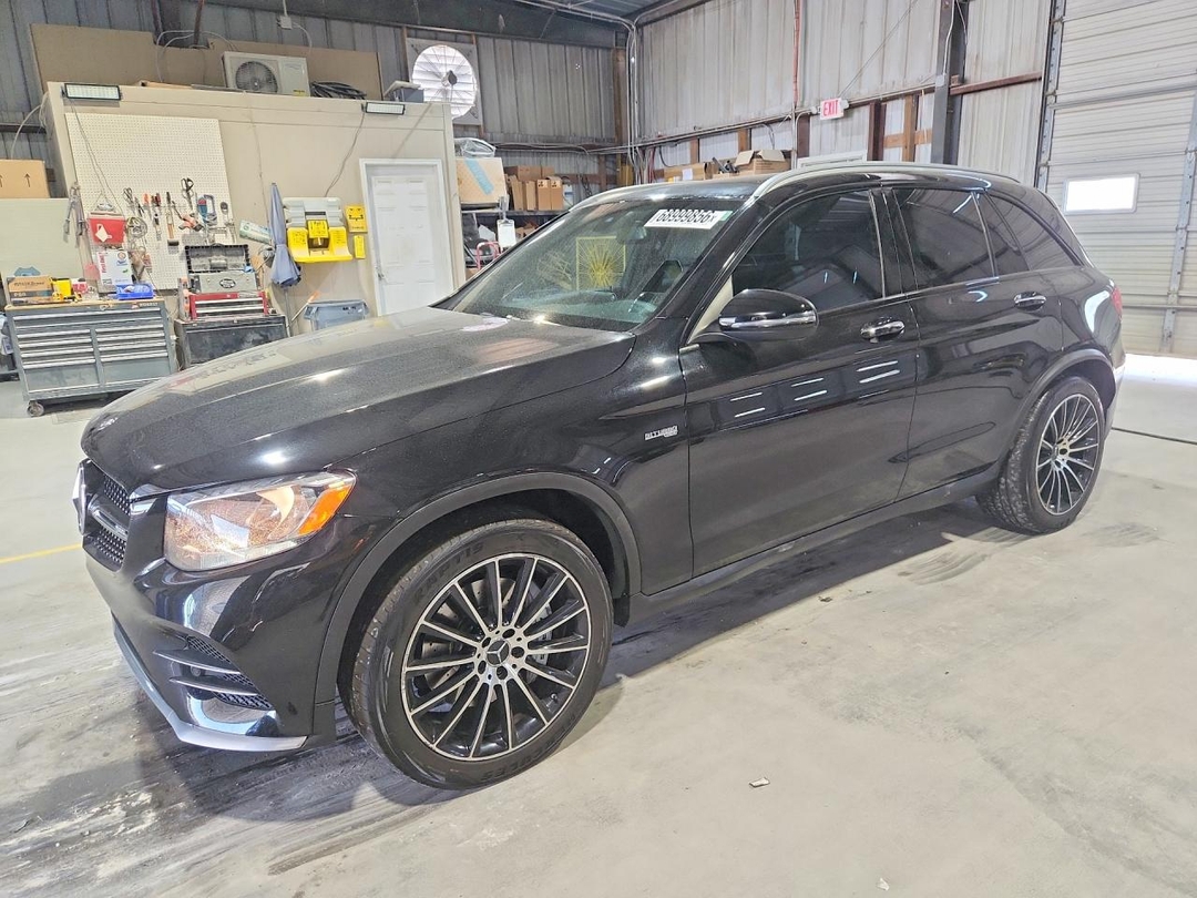 منظر 2017 MERCEDES-BENZ GLC 43 4MATIC AMG، زاوية 1