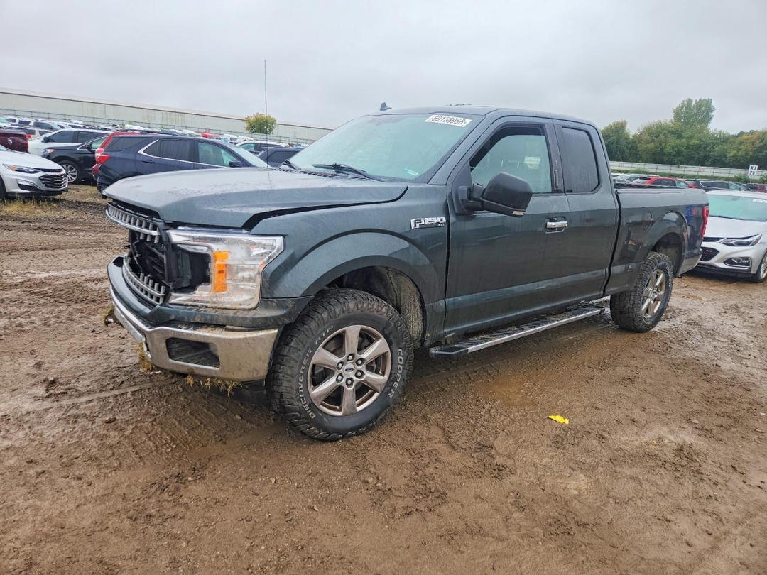 Vue de 2018 FORD F150 SUPER CAB, angle 1