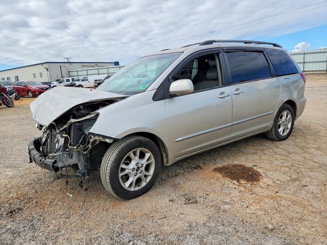 منظر 2005 TOYOTA SIENNA XLE LIMITED، زاوية 1