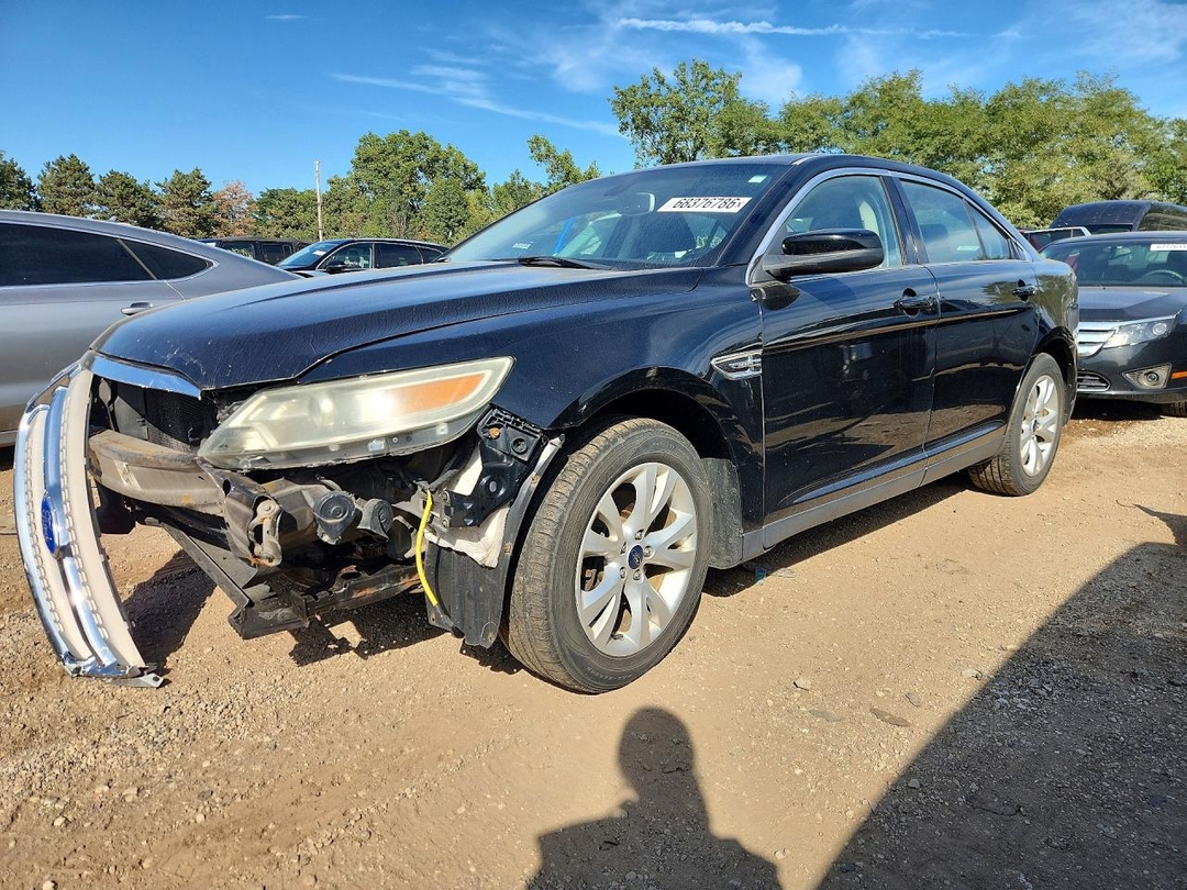 Вид 2012 FORD TAURUS SEL, угол 1