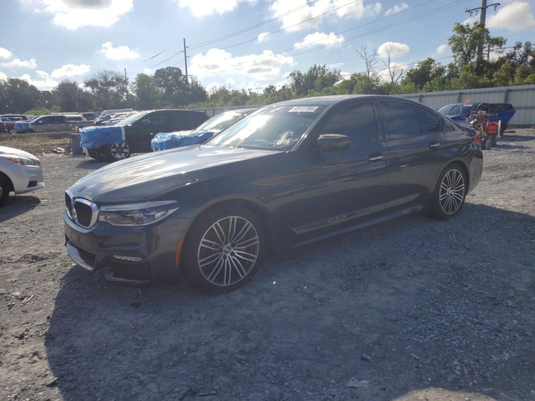 Vue de 2018 BMW 540 XI, angle 1