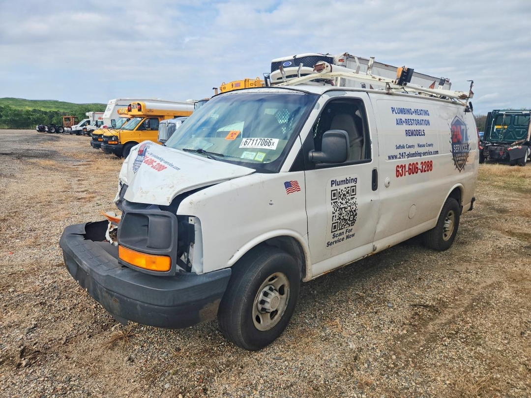 منظر 2009 CHEVROLET EXPRESS G2500، زاوية 1