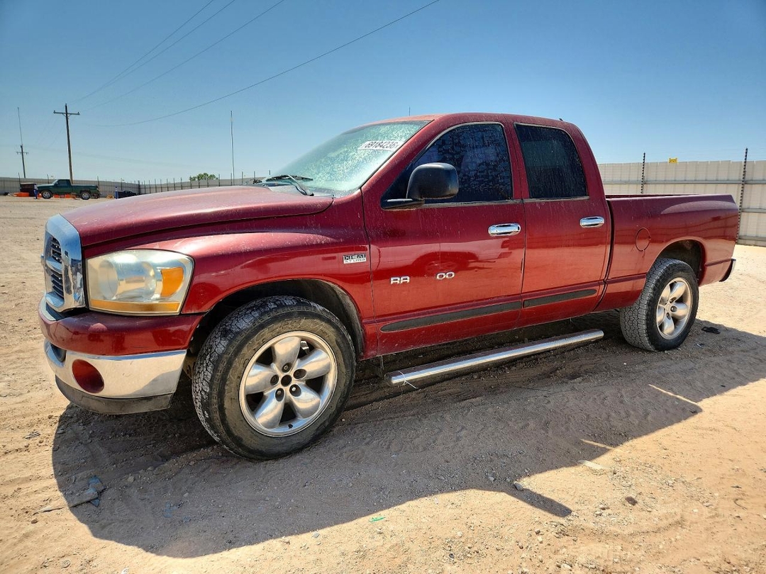 Vue de 2006 DODGE RAM 1500 ST, angle 1