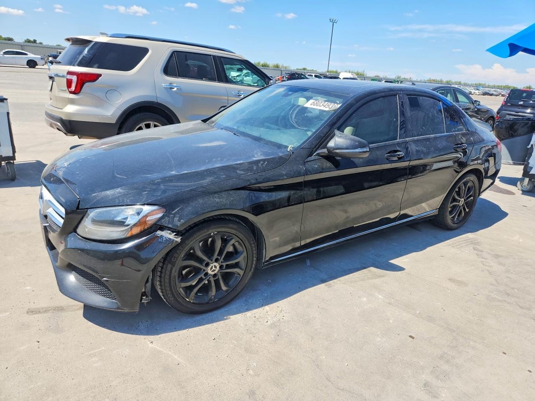 Вид 2018 MERCEDES-BENZ C 300, угол 1