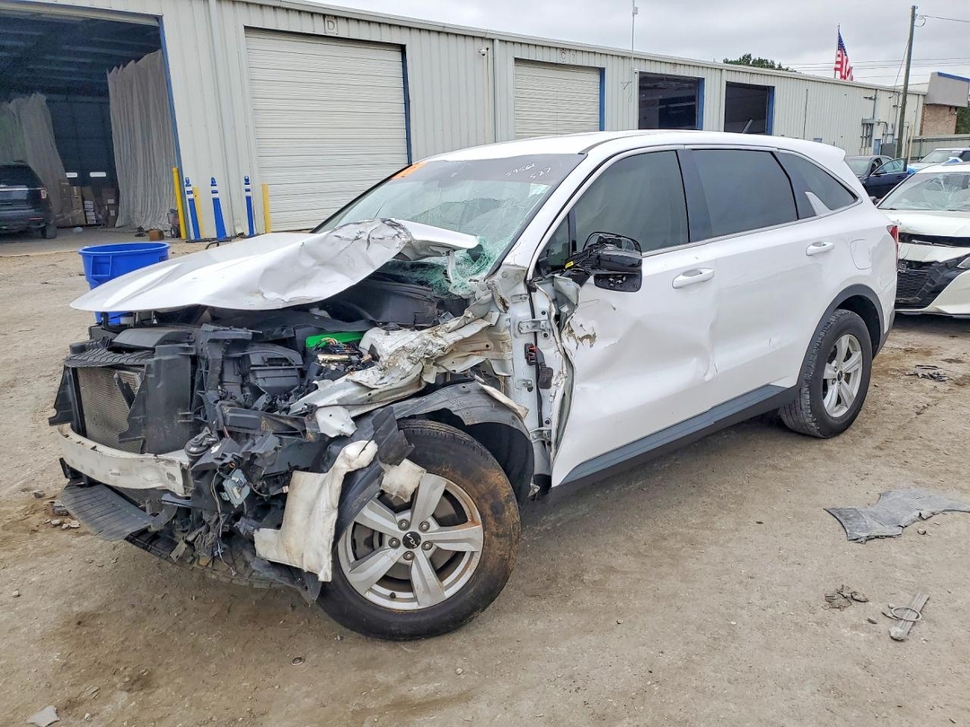 Vista de 2022 KIA SORENTO LX, ángulo 1
