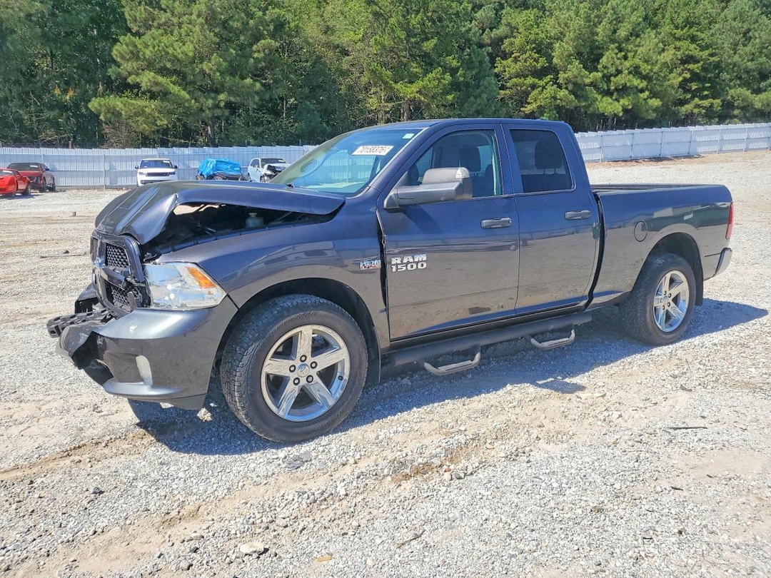Вид 2016 RAM 1500 ST, угол 1