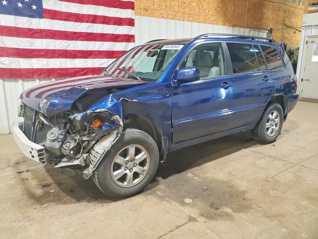 Вид 2004 TOYOTA HIGHLANDER BASE, угол 1
