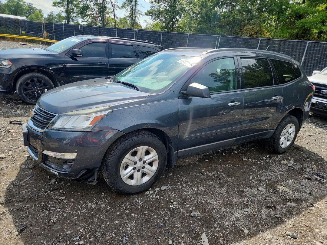 Vue de 2014 CHEVROLET TRAVERSE LS, angle 1
