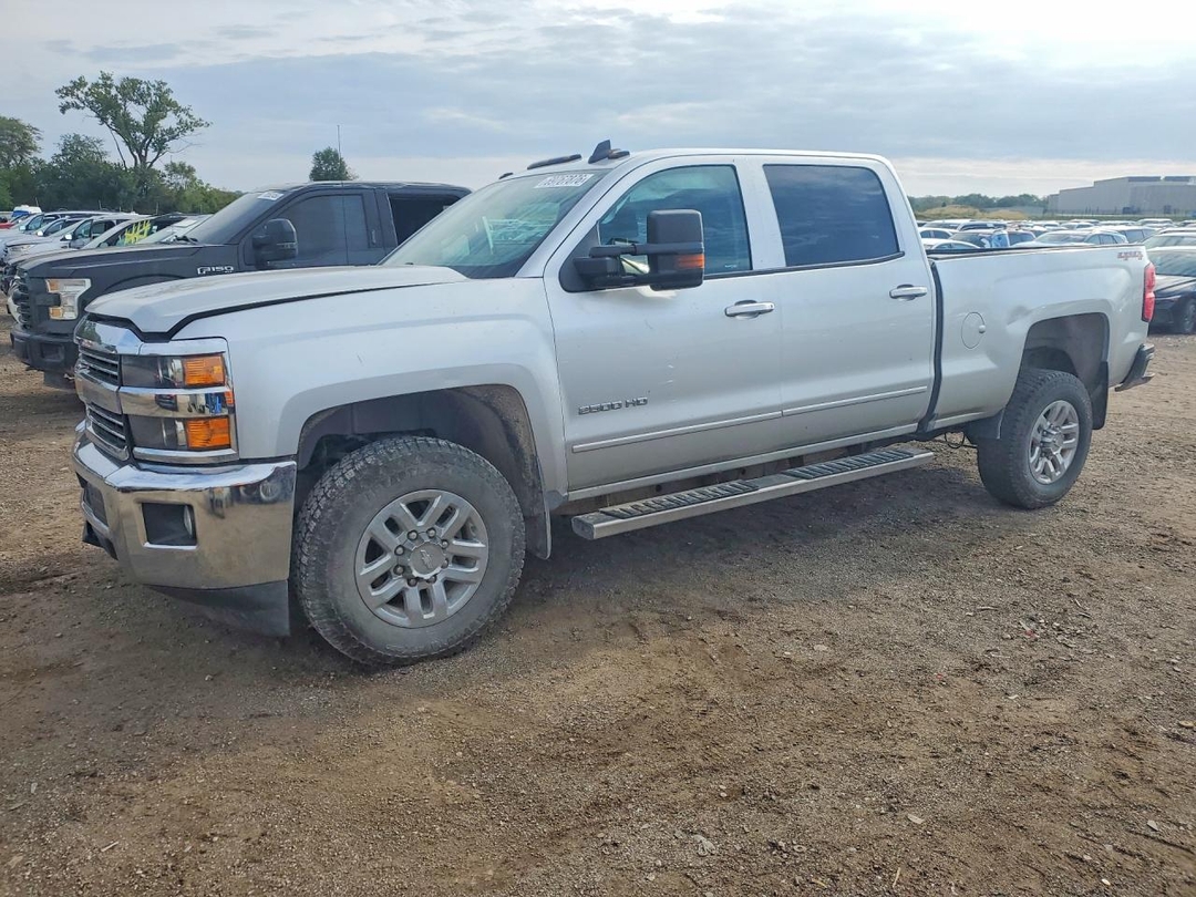 Vue de 2018 CHEVROLET SILVERADO K2500 HEAVY DUTY LT, angle 1