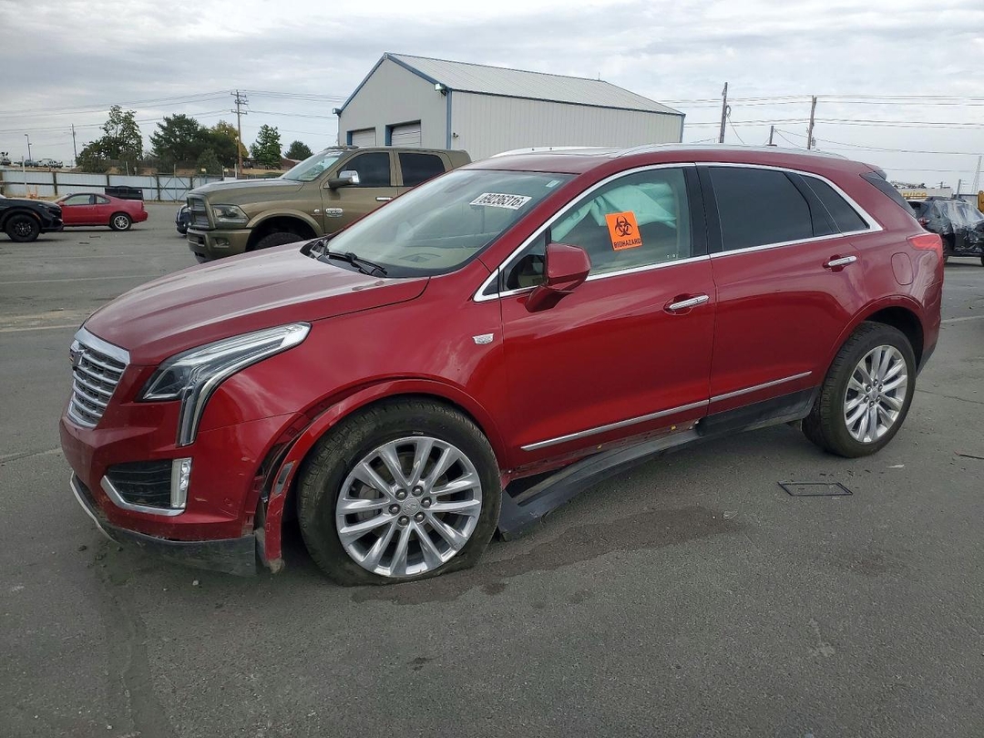 Vista de 2019 CADILLAC XT5 PLATINUM, ángulo 1